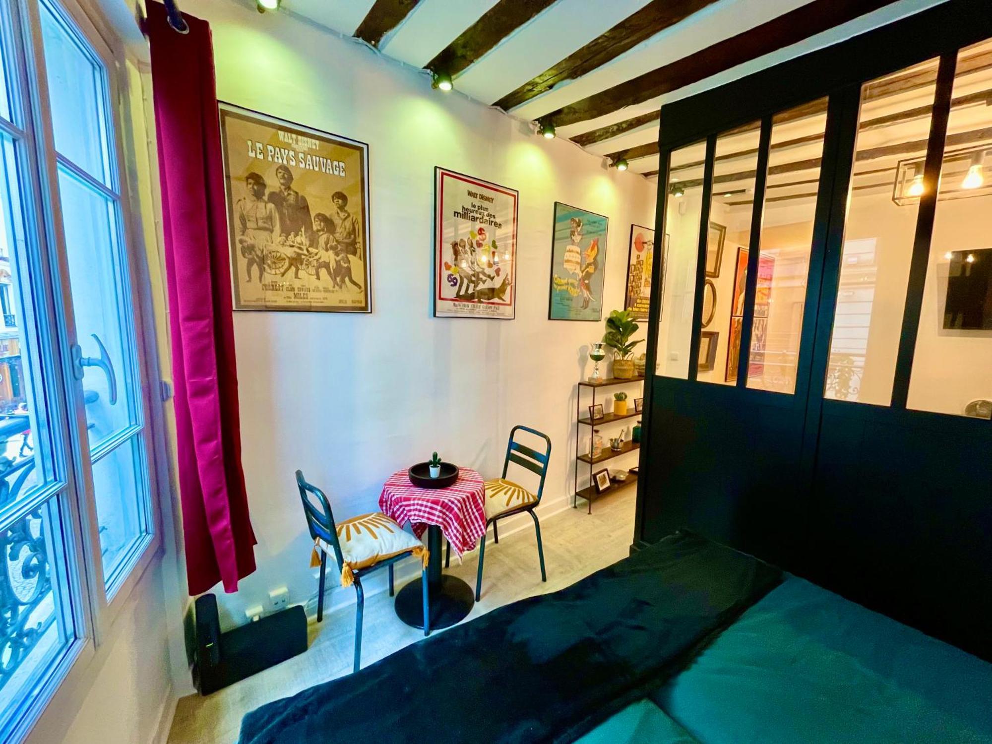 Le Globe Hostel